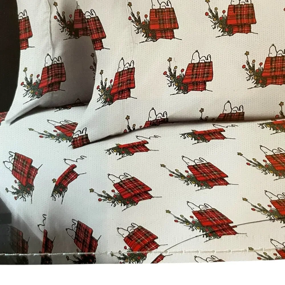 Peanuts Snoopy & Woodstock PLAID Doghouse Christmas Tree FULL Sheet Set New